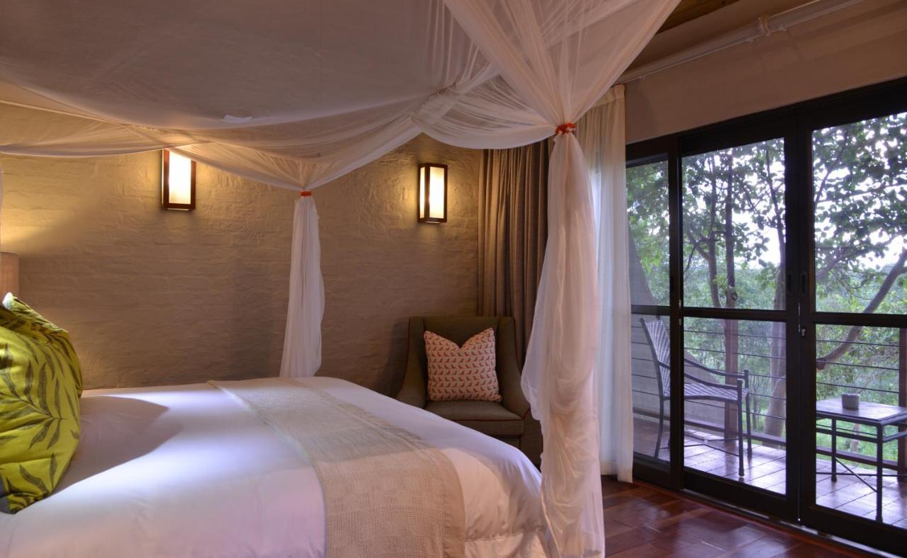 Victoria Falls Safari Suites חדר תמונה
